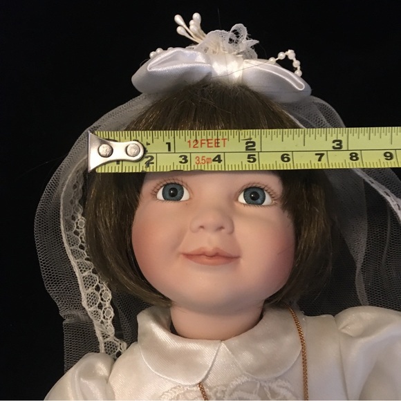 Vintage Religious Girl Porcelain Doll - Picture 9 of 11